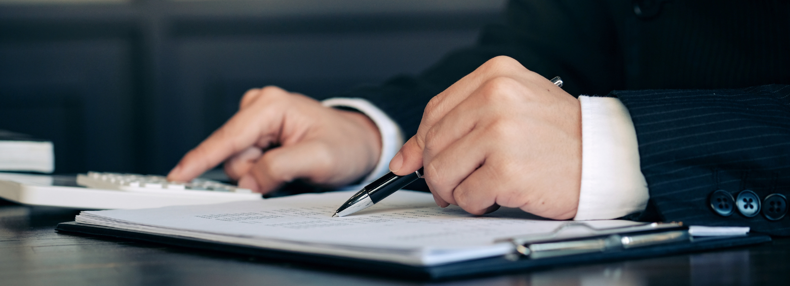 Kahn and re (1600 x 580 px)